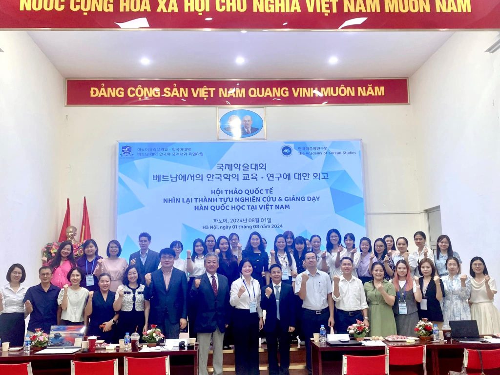 Hội thảo quốc tế "Nhìn lại thành tựu về nghiên cứu và giảng dạy Hàn Quốc học tại Việt Nam"